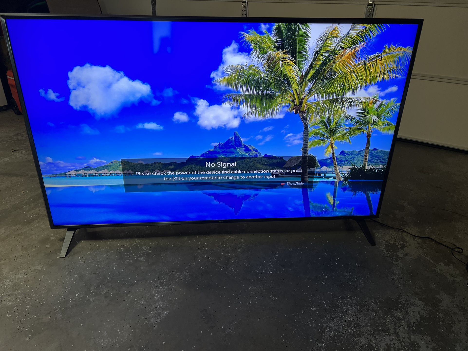 LG 75" 4K HDR Smart LED TV-75UM6970PUB