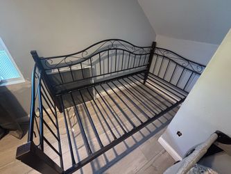 Day Bed