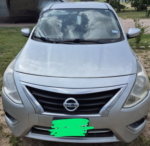 2016 Nissan Versa