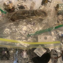 More The 400  Vintage Paparazzi Jewelry Multicolor Earrings Necklaces Bracelets and Rings and Extra More 