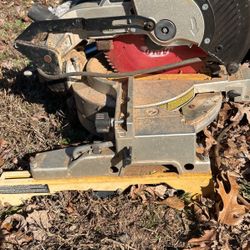 Dewalt DW703 10" Compound Miter Saw 