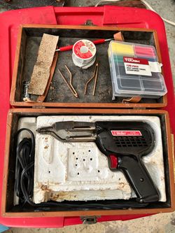 Weller D550 Soldering Gun Kit with Accessories