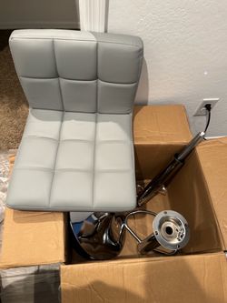 Vanity Chair/bar Stool/Desk Chair. Used