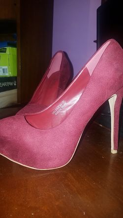 Burgundy 6 inch heels, new never worn