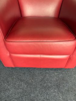 ARIZONA LEATHER Ogden Swivel Chair Denver Strawberry (club chair)