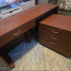Sewing Table/Cabinet with Sewing Machine