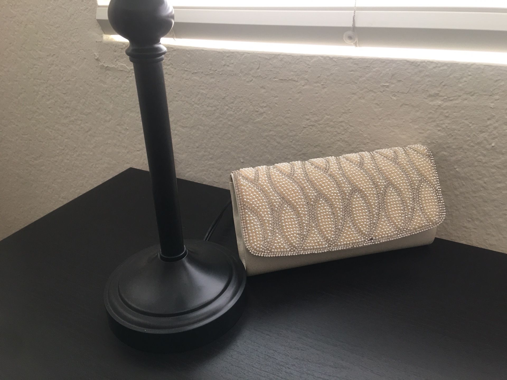 Fashion Party Evening Handbags Pearl Clutch Purses For Women & Girls