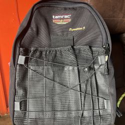TAMRAC CAMERA BAG