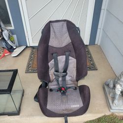 Booster seat with harness