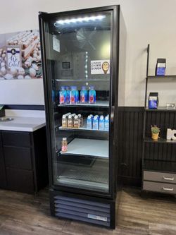 True drink refrigerator