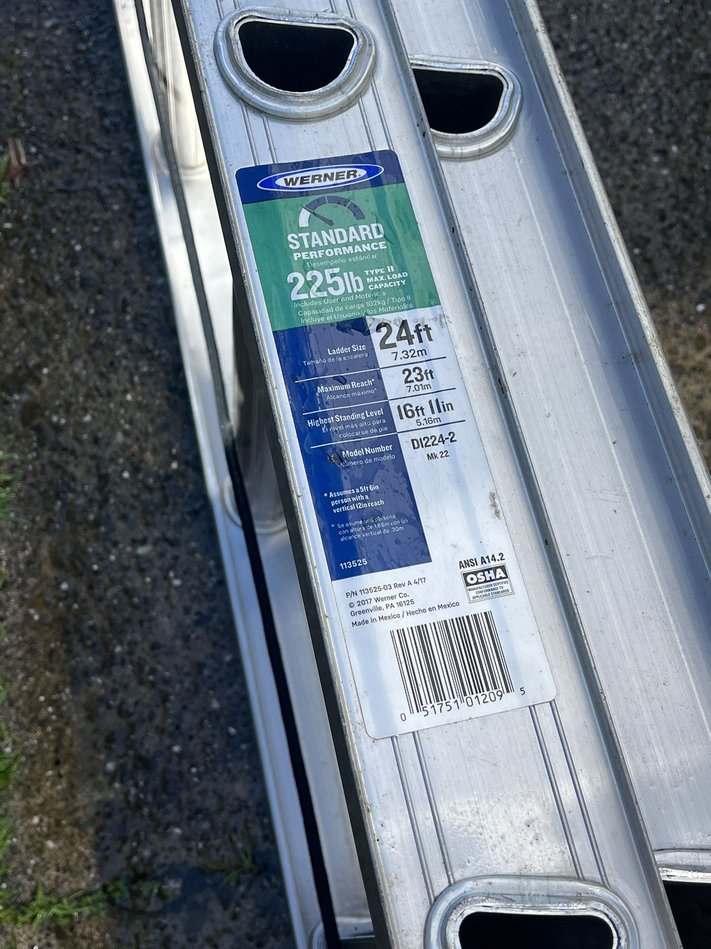 24 In. Ladder/stablizer