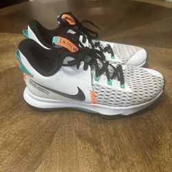 Nike LeBron Witness 5 Clear Jade