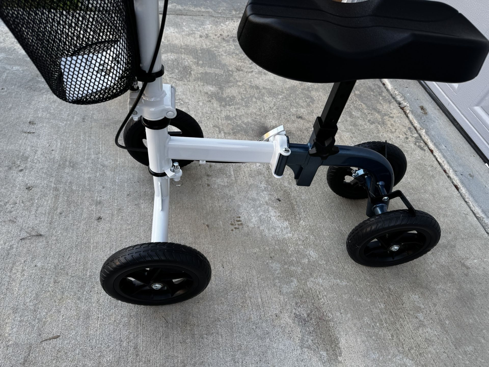 Mobility Scooter For Knee Surgery Injury To Foot Ankle Heel Brand New.