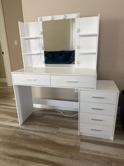 White Vanity Makeup Desk with Lighted Mirror, Shelves & Drawers