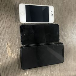 3 iPhones 