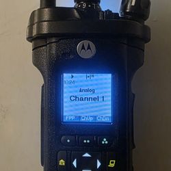 Motorola APX 6000XE UHF R1  With Analog And P25 /GPS & Algos (Check 6th Picture) For Radio Description 