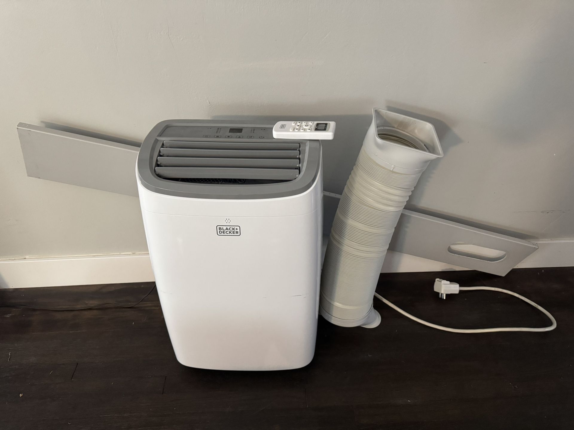 Window AIR CONDITIONER