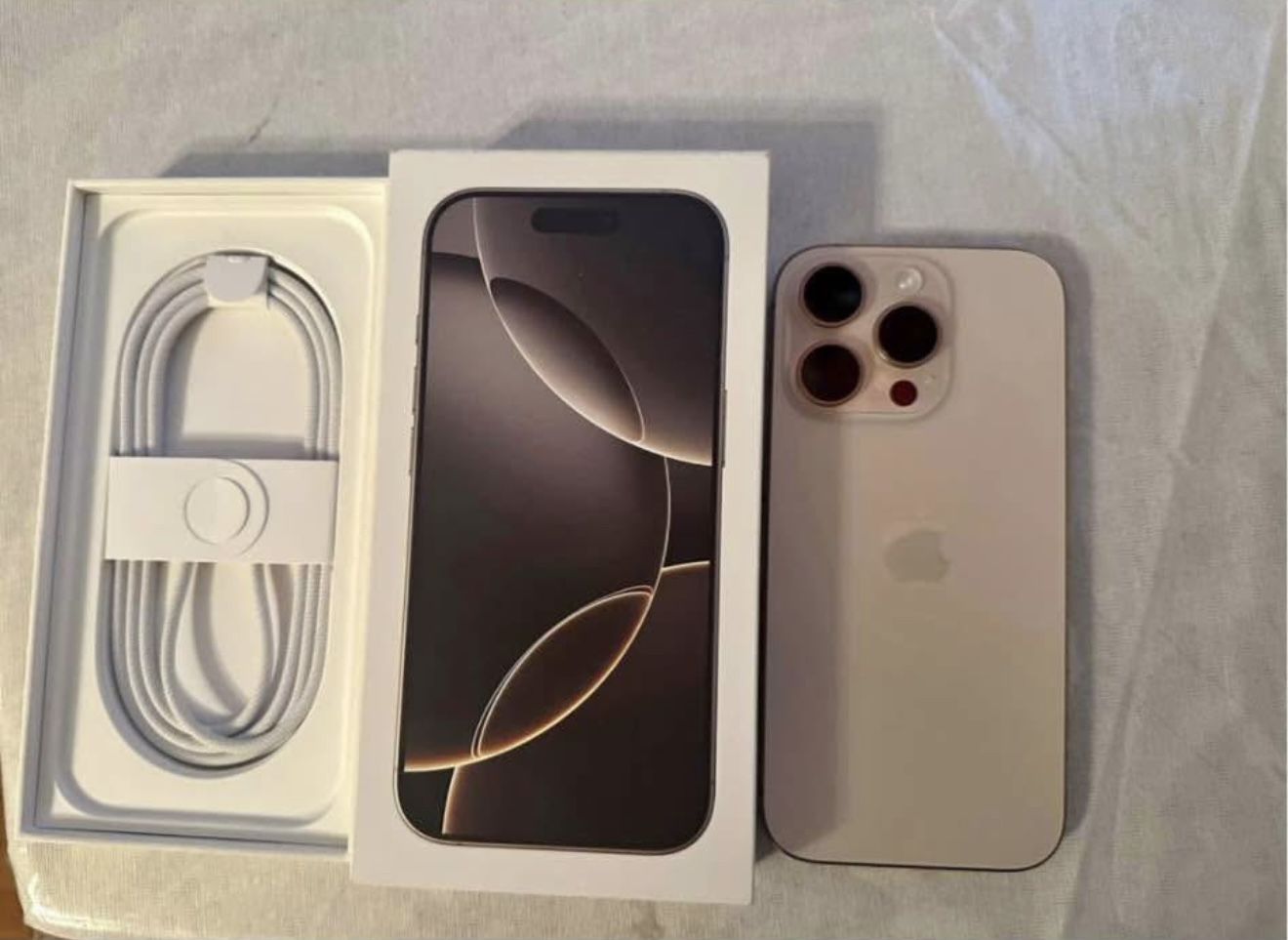 iPhone 16 Pro Max  256 Gb Unlocked 