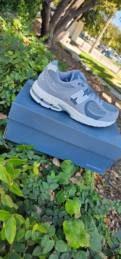 New Balance 2002R Grey Sneakers