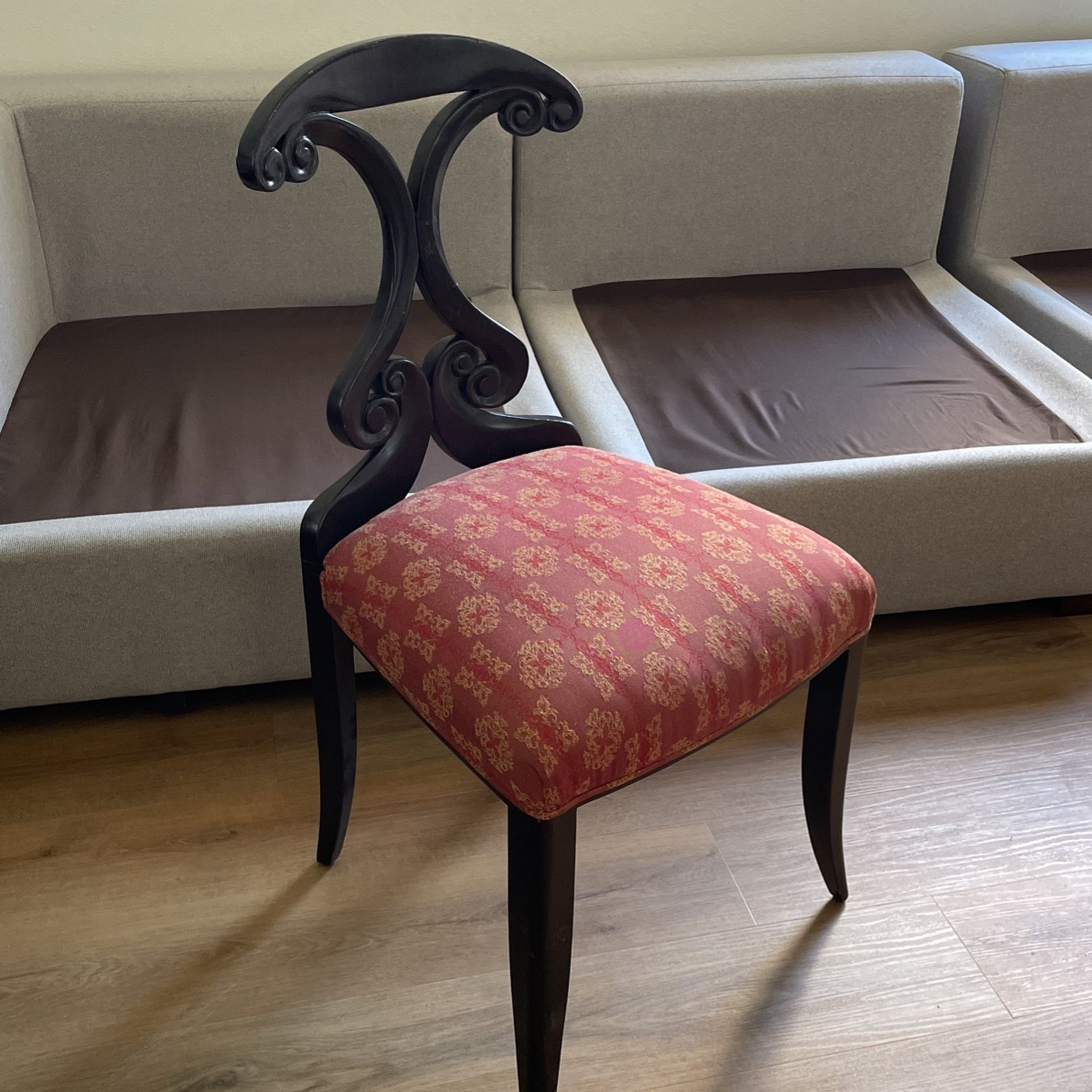 Vintage Bombay Chair