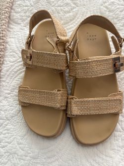 A new day platform sandals