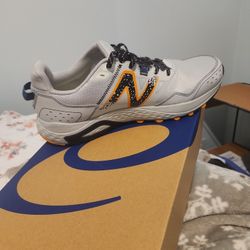 Mens NewBalance Shoes - Size 12