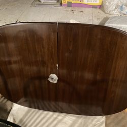 Nice solid dining room table