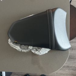 2017 Ninja 650 back Seat