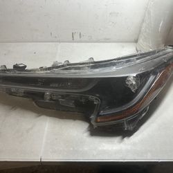 2020 2021 2022 Toyota Corolla Headlight Right Passenger
