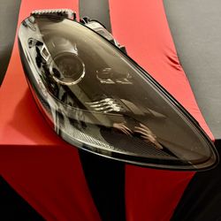 2017-19 Porsche Boxster Cayman 718 989 Xenon Headlight OEM