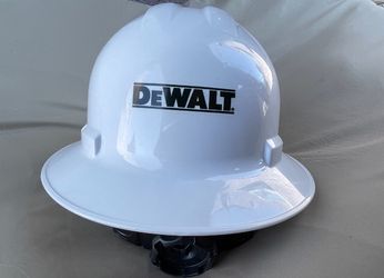DEWALT full brim hard hat Type 1 Class G & E, 6-Point ratchet suspension