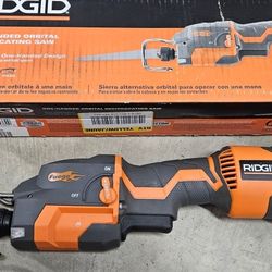 Like new RIDGID reciprocating saw / sawzall