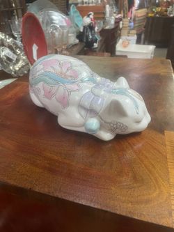 Vintage porcelain sleeping kitty cat floral