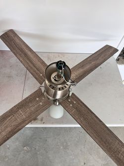 Ceiling fan