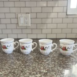 Beautiful Vintage French 4-Piece Teacups Set 