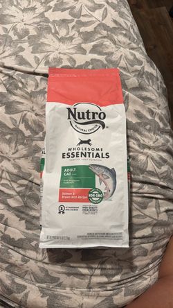 Nutro Wholesome Essentials Adult Cat Food 5lb