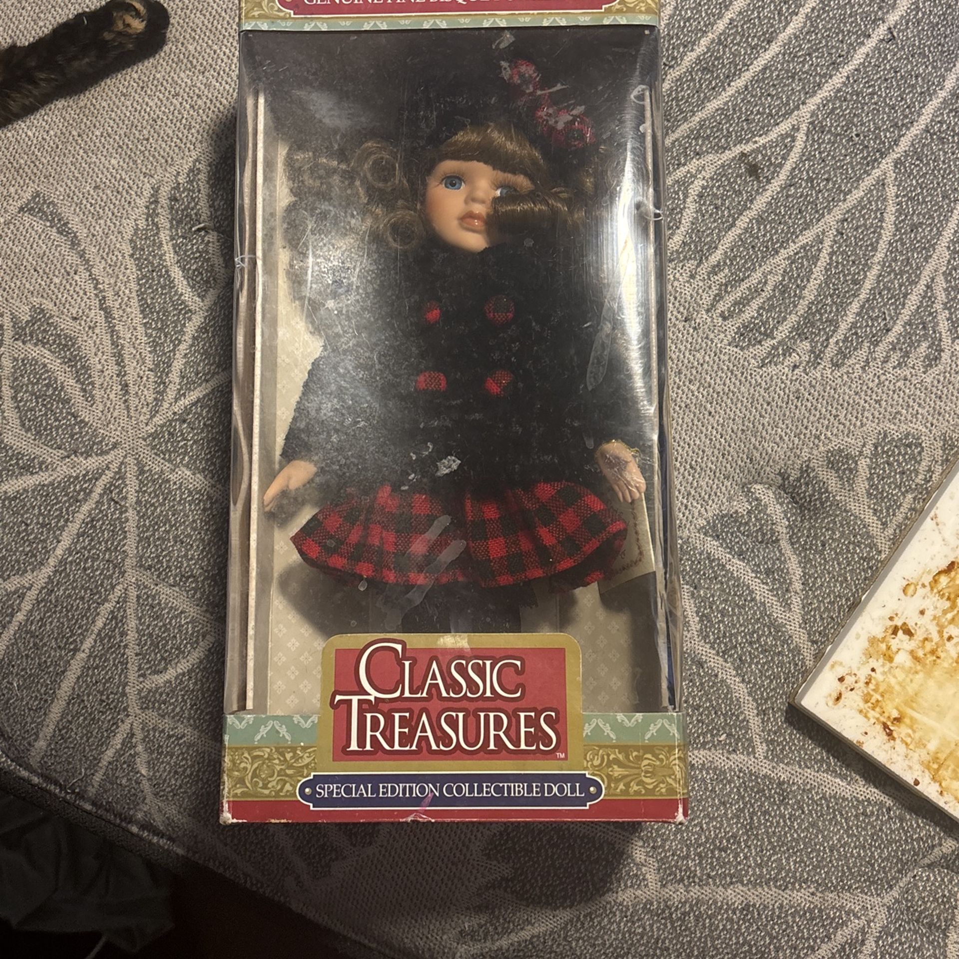 Classic treasure Doll