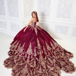 Burgandy/Gold Quinceanera Dress