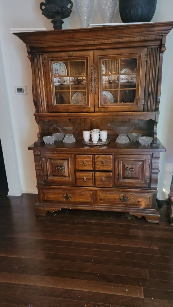 China Hutch