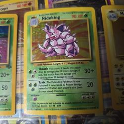 Nidoking 11/102 Holo Base Set Unlimited Pokémon Card