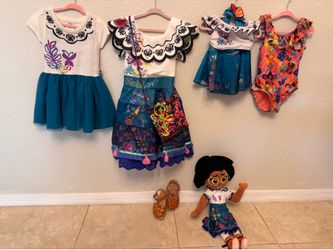 Disney Encanto Mirabel outfits