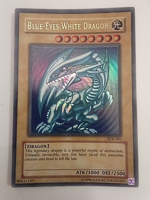 Blue-Eyed White Dragon SDK-001 Ultra Rare Holo Gold Foil - Near Mint - Vintage Yu-Gi-Oh!