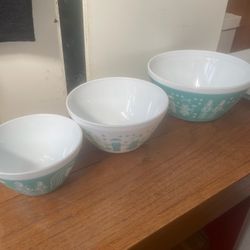 Pyrex Three Piece Blue Bowl Set Of Three Bowls Vintage Charm 