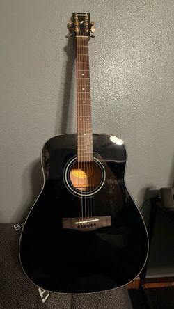 Yamaha guitar