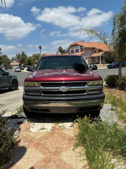 Chevrolet Tahoe 2001 v8 LS
