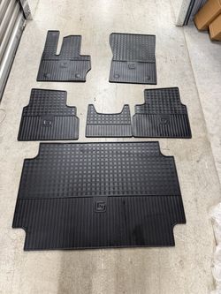 2024 Mercedes G wagon rubber floor mats