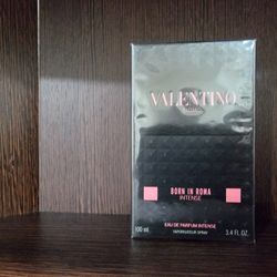 Valentino Born In Roma INTENSE 