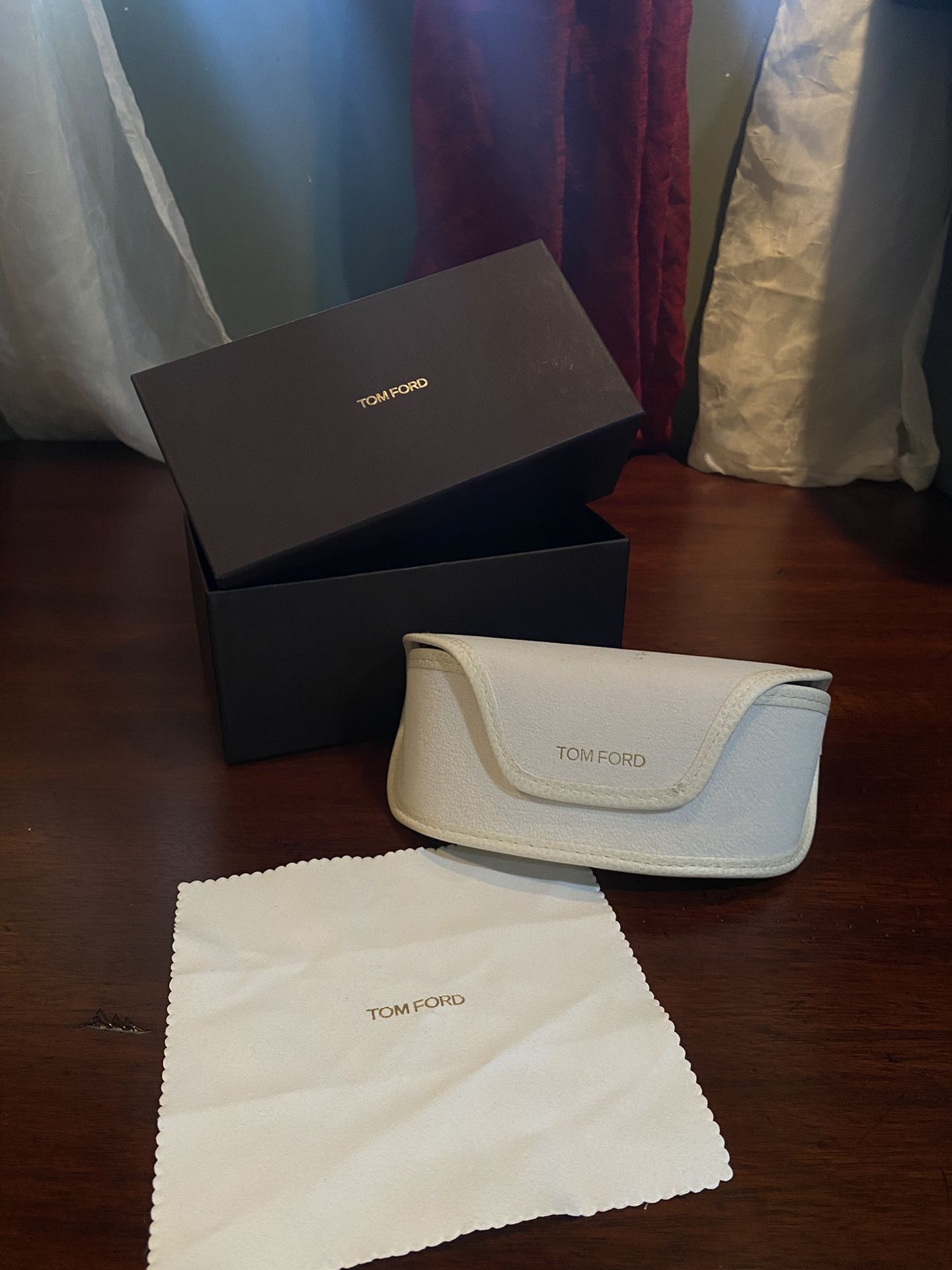 Tom Ford Yellow Donna Bianco Sale in Angeles, CA - OfferUp