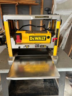 DeWalt DW734 12-1/2” Thick Planer