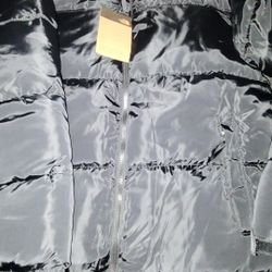 Puffer jacket; size M